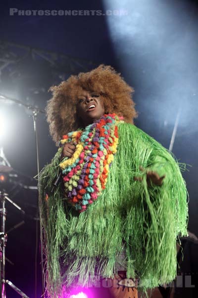 EBONY BONES - 2011-06-25 - PARIS - Hippodrome de Longchamp - 